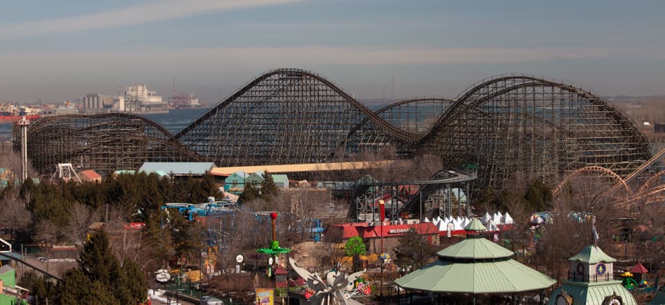Le Monstre - MV Rides - Innovative Thrill Rides and Wood Coaster ...